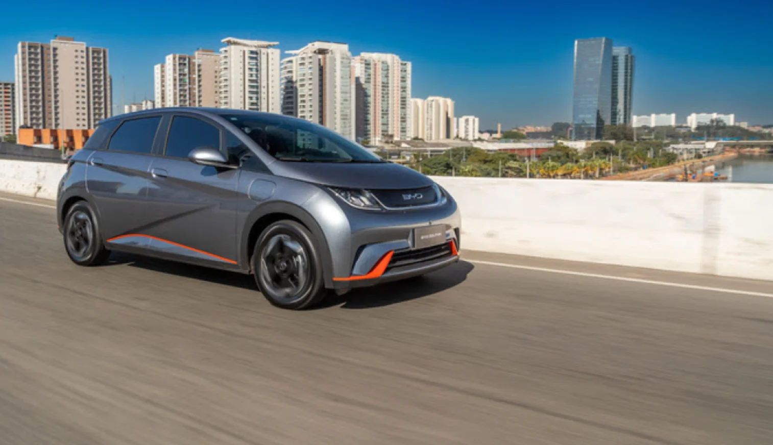 Qual é o seguro mais barato para carro elétrico em 2026? Veja preços, seguradoras e FAQ